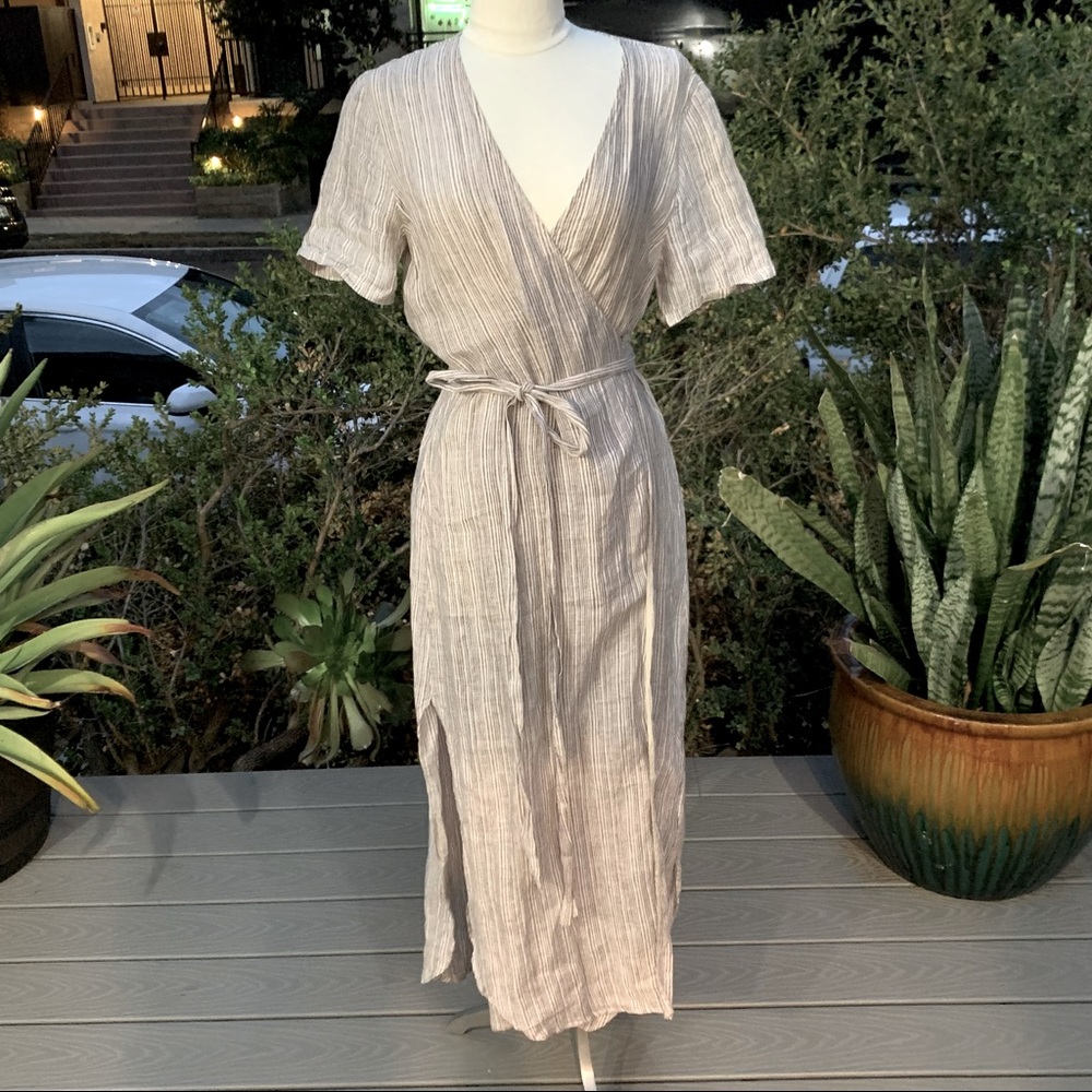 REFORMATION Wrap Dress Short Sleeve Side Slits Linen/Cotton Feel EUC Size Large